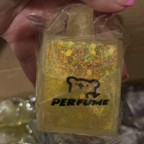 Prrfume squeezing squishes 2 for 5.00 - Picture 5 of 5